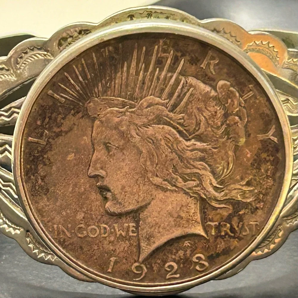 Vtg Antique Fred Harvey Era Navajo-Silver Cuff bracelet, 1923 US Peace Dollar - Picture 7 of 15